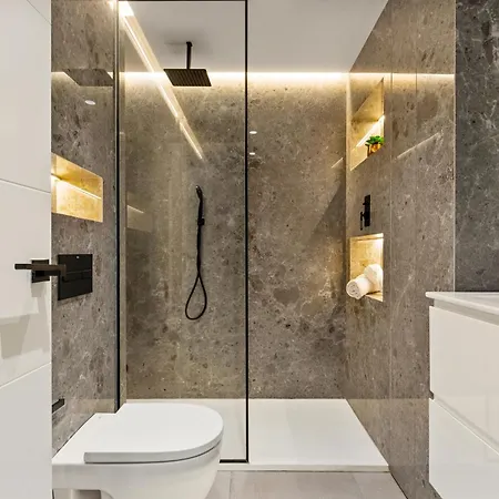 Golden Mile Lux Sea View With Balcony