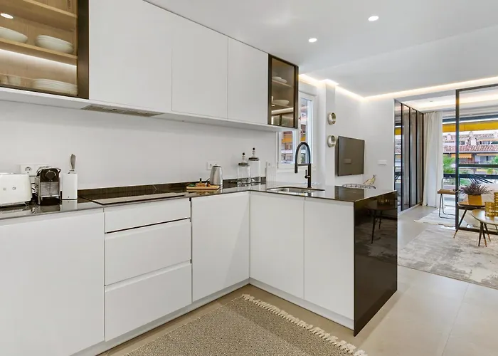 Lägenhet Golden Mile Lux Sea View With Balcony *