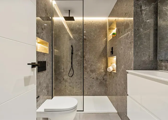 Golden Mile Lux Sea View With Balcony