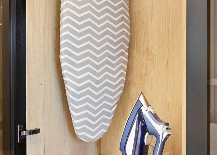 Lägenhet Golden Mile Lux Sea View With Balcony