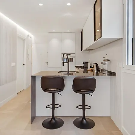 Golden Mile Lux Sea View With Balcony Daire