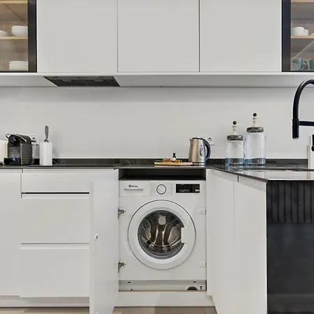 Golden Mile Lux Sea View With Balcony