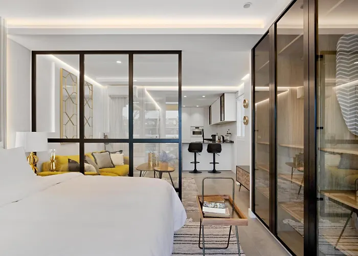Golden Mile Lux Sea View With Balcony * 马尔韦利亚
