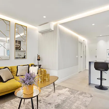 Appartement Golden Mile Lux Sea View With Balcony